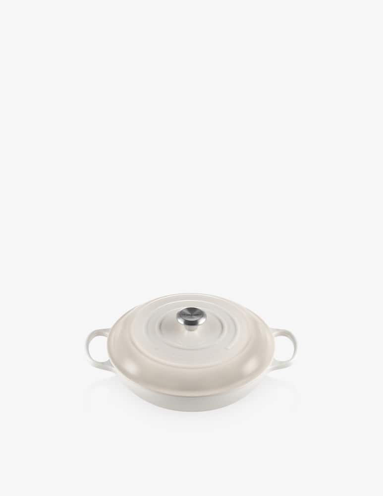 Le Creuset Cast Iron Shallow Casserole 30cm Meringue - picture 4 Le Creuset Cast Iron Shallow Casserole 30cm Meringue - picture 4