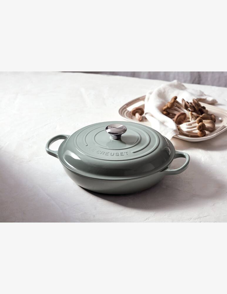 Le Creuset Shallow Casserole 30cm Sea Salt - picture 6 Le Creuset Shallow Casserole 30cm Sea Salt - picture 6