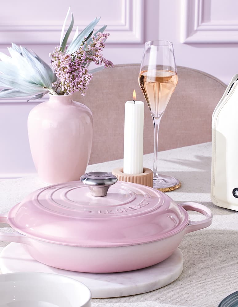 rinascente Le Creuset Signature Shallow Casserole 26cm  Ss Knob