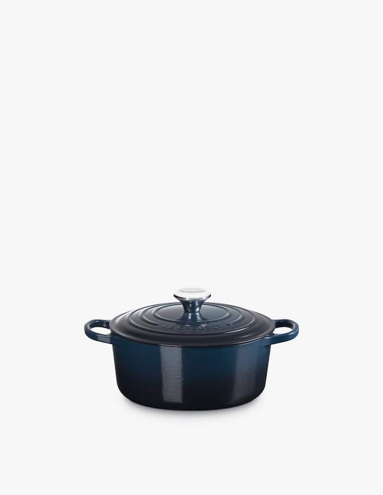 Le Creuset Signature Round Casserole/Oven 24cm Nuit - picture 1 Le Creuset Signature Round Casserole/Oven 24cm Nuit - picture 1