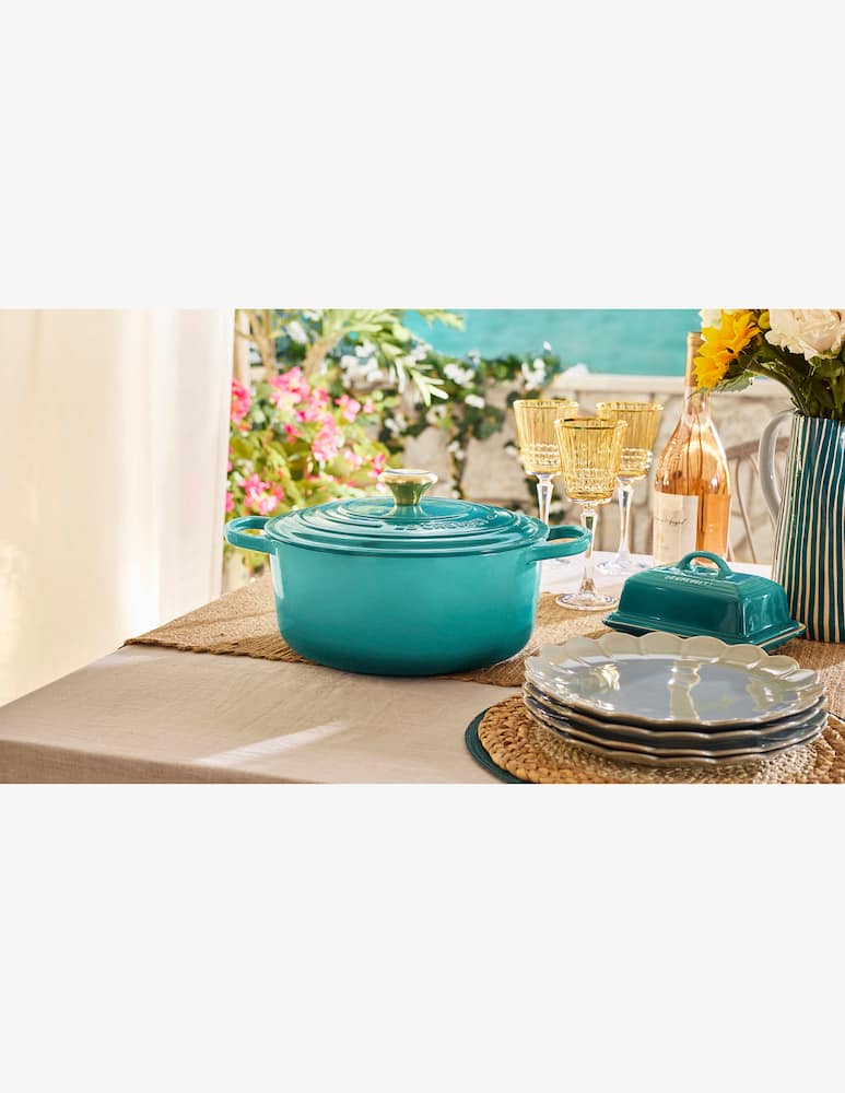 rinascente Le Creuset Signature Round Casserole/Oven 26cm Gold Knob