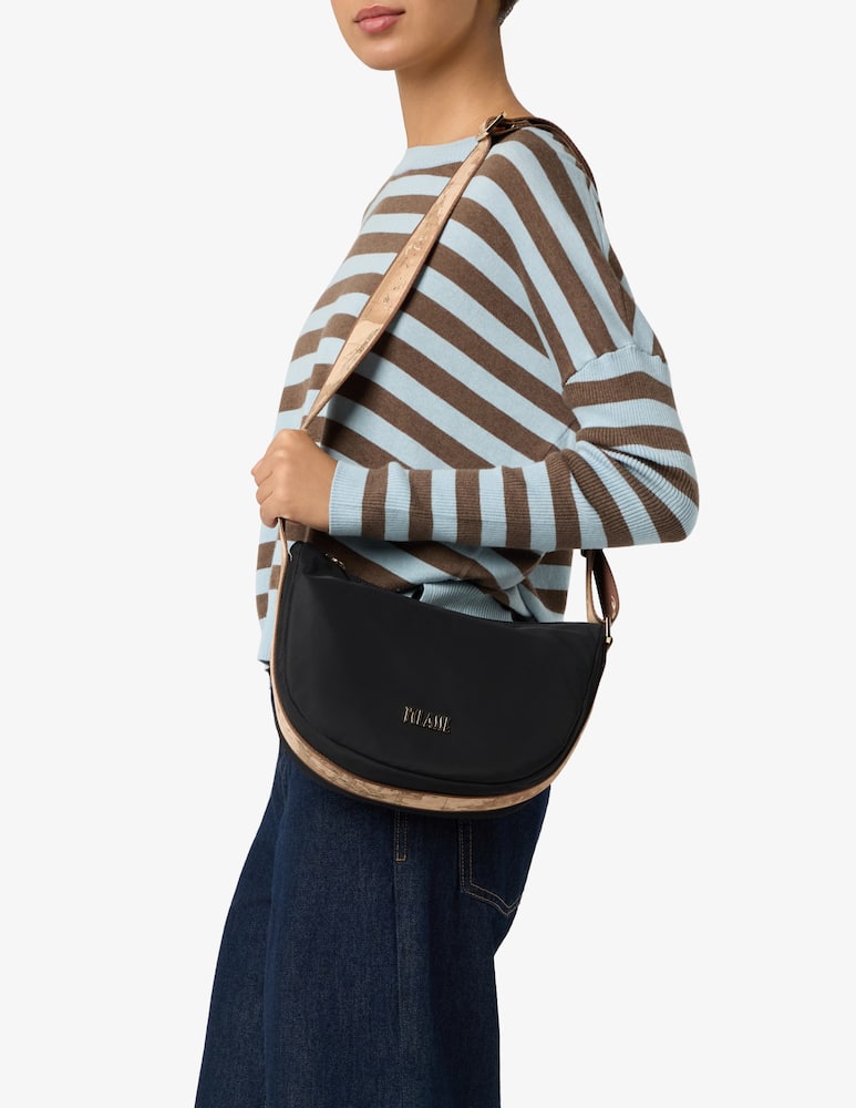 Alviero Martini Prima Classe Small half moon crossbody bag - picture 2 Alviero Martini Prima Classe Small half moon crossbody bag - picture 2