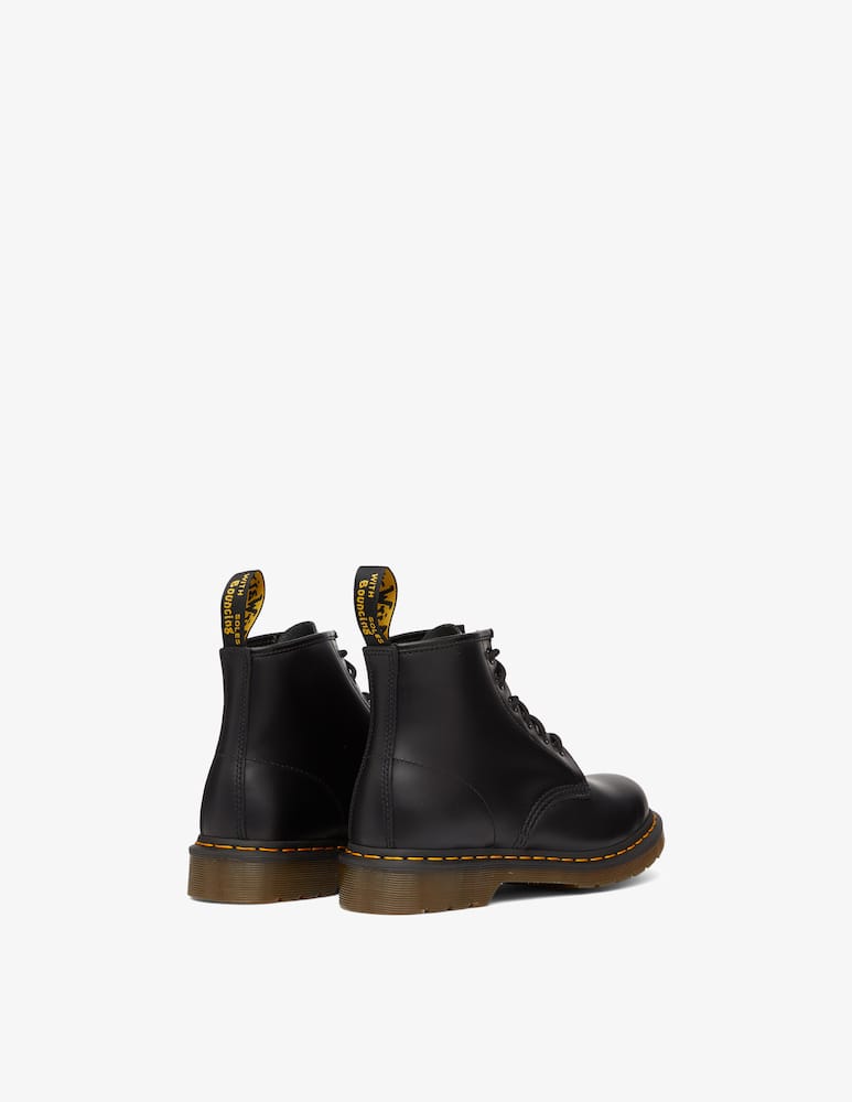 rinascente Dr. Martens Stivaletti 101 in pelle Smooth con cuciture gialle