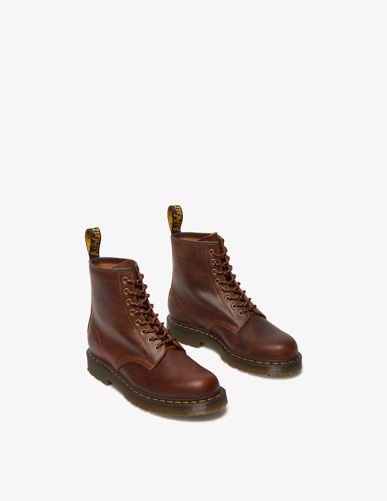 Dr. Martens Stivale 1460 Slip Resistant in pelle Dark Tan - immagine 2 Dr. Martens Stivale 1460 Slip Resistant in pelle Dark Tan - immagine 2