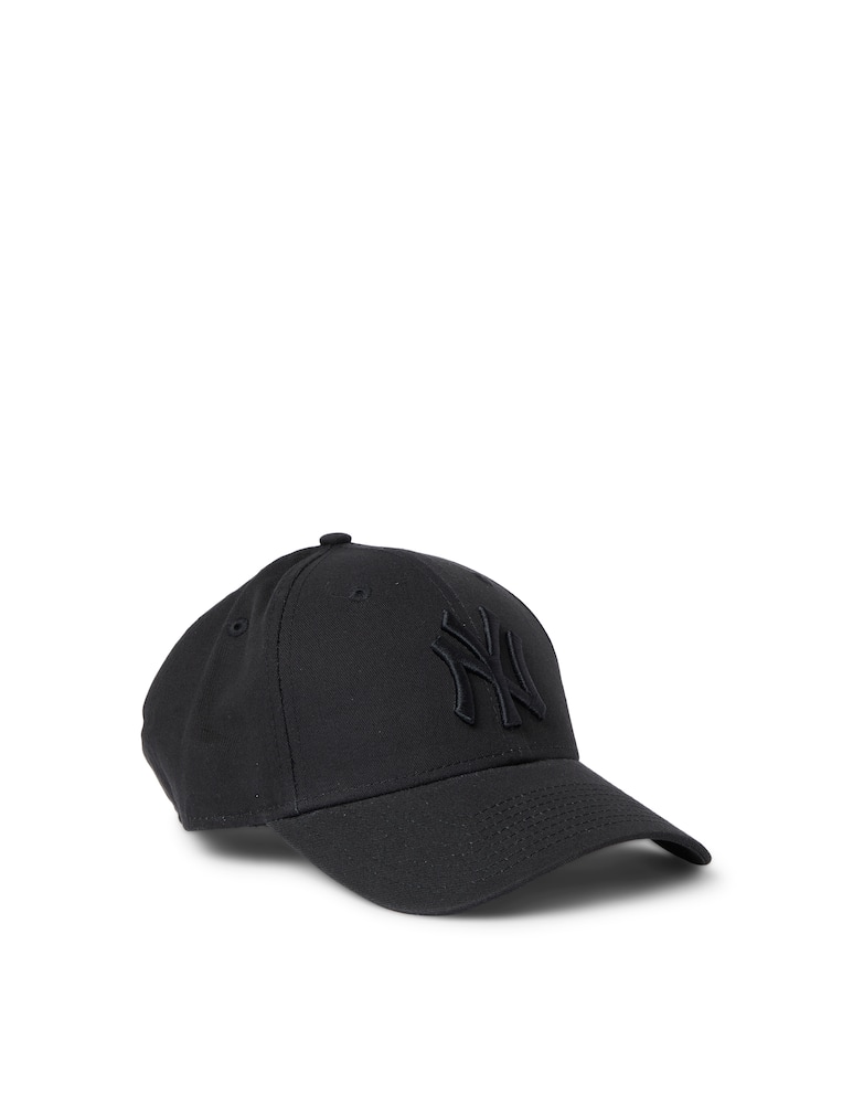 New Era Cappello con visiera mlb league ess 940 neyyan - immagine 1 New Era Cappello con visiera mlb league ess 940 neyyan - immagine 1