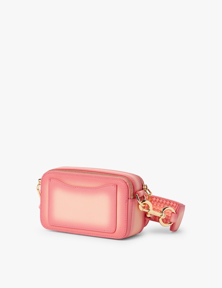 rinascente Marc Jacobs The fluoro snapshot leather crossbody bag - pink