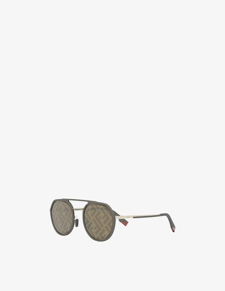 Fendi FE40040U rounded sunglasses - picture 1