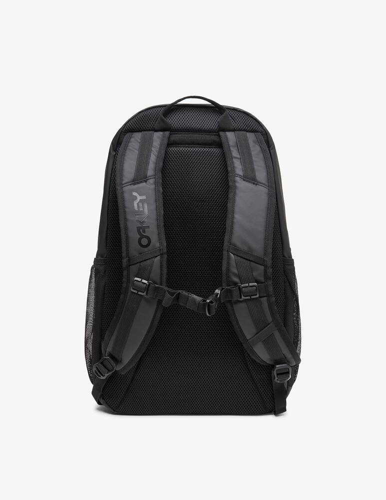 rinascente Oakley The Freshman Skate Backpack