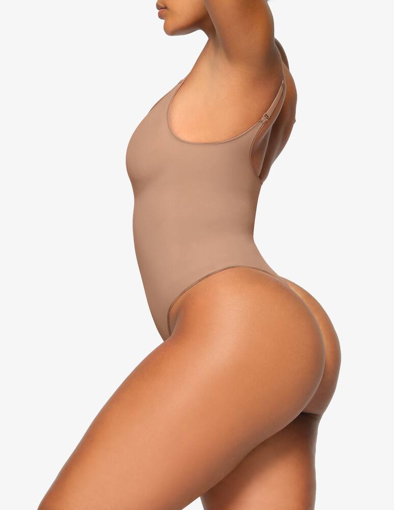 SKIMS Bodysuit - picture 3 SKIMS Bodysuit - picture 3
