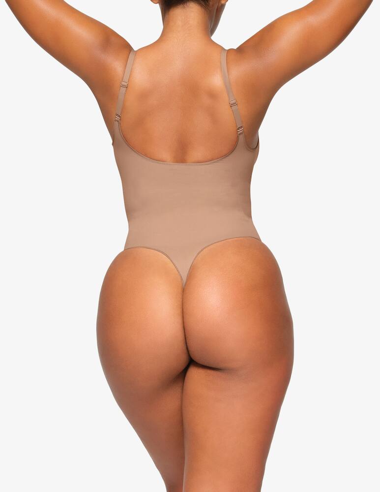 SKIMS Bodysuit - picture 4 SKIMS Bodysuit - picture 4