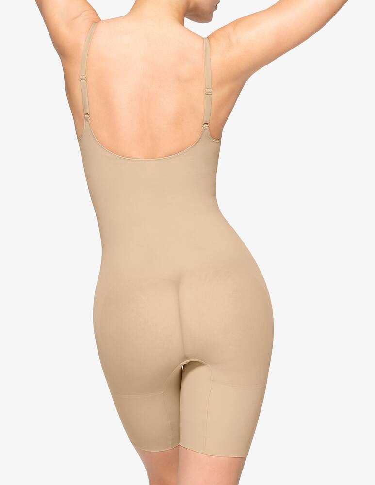 rinascente SKIMS Body a metà coscia