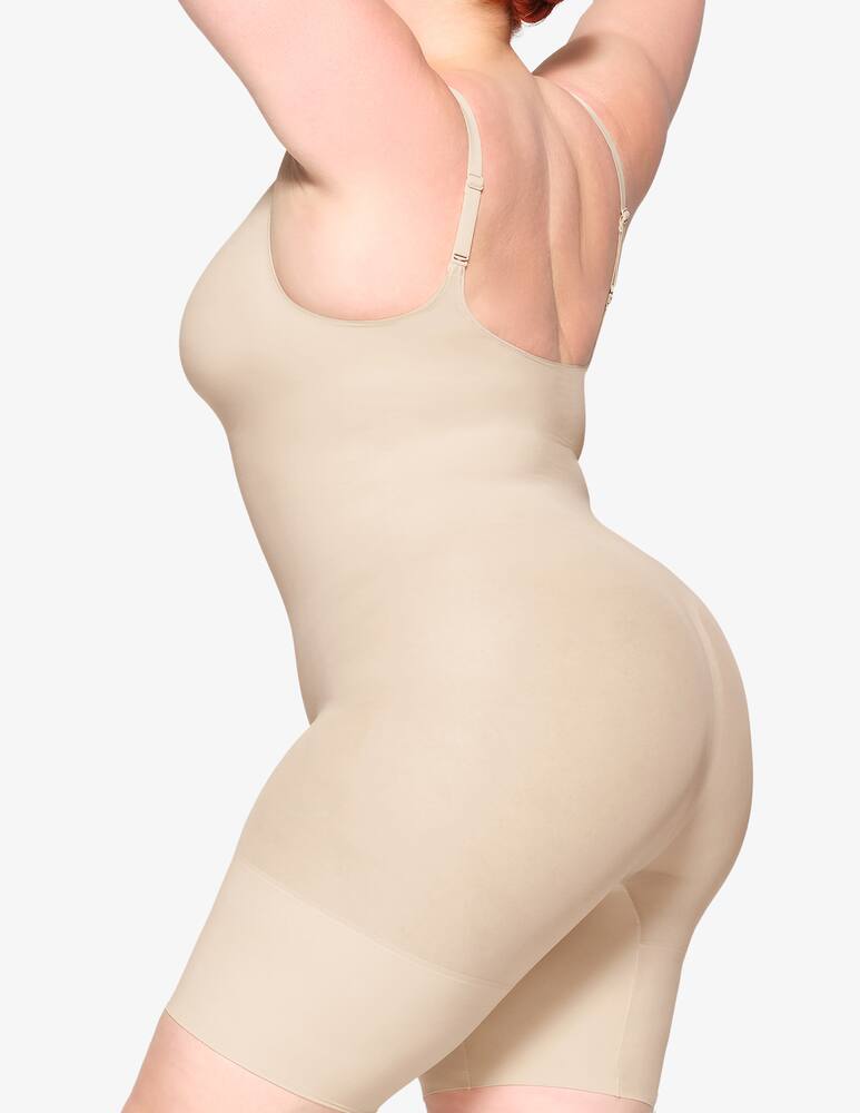 rinascente SKIMS Body a metà coscia