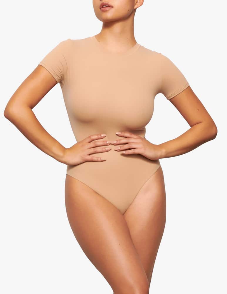 SKIMS T-shirt bodysuit - picture 2 SKIMS T-shirt bodysuit - picture 2