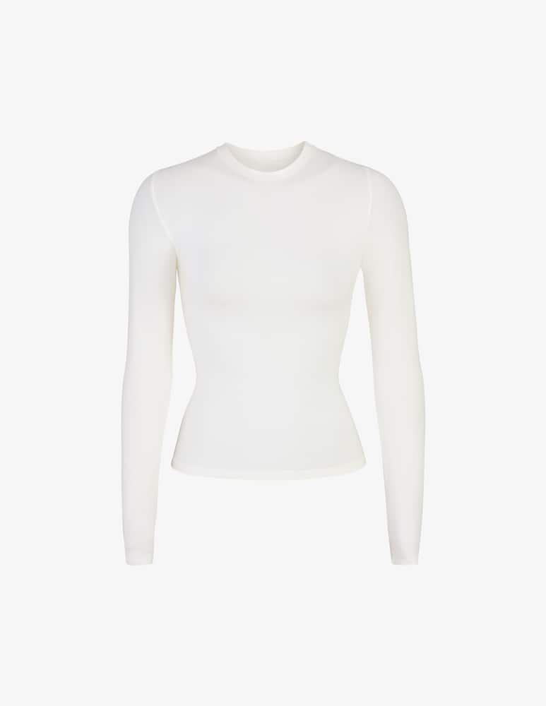 SKIMS Long sleeve homewear t-shirt - picture 4 SKIMS Long sleeve homewear t-shirt - picture 4