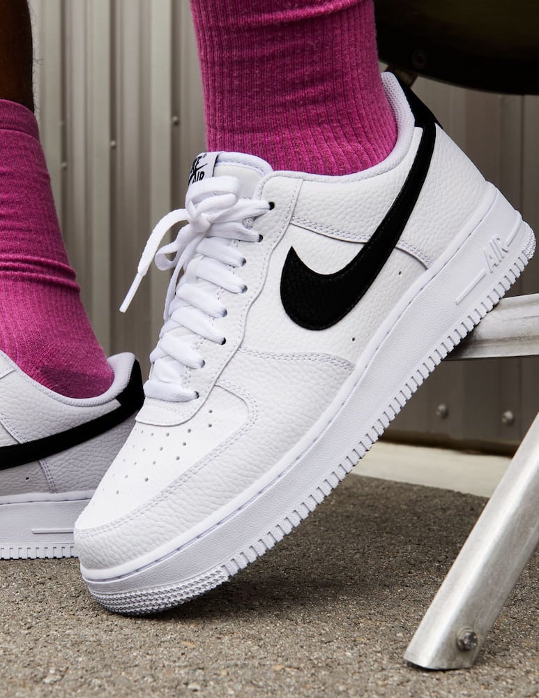 Nike Sneakers Air Force 1 07 - immagine 2 Nike Sneakers Air Force 1 07 - immagine 2