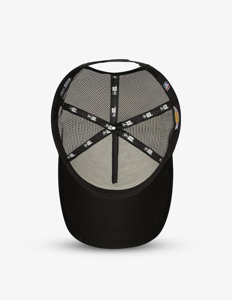 rinascente New Era Outline team logo trucker cap