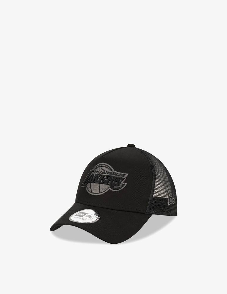 rinascente New Era Outline team logo trucker cap