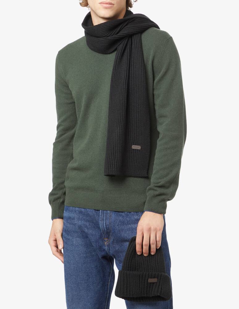 Barbour Scarf and beanie gift box - Black - picture 7 Barbour Scarf and beanie gift box - Black - picture 7