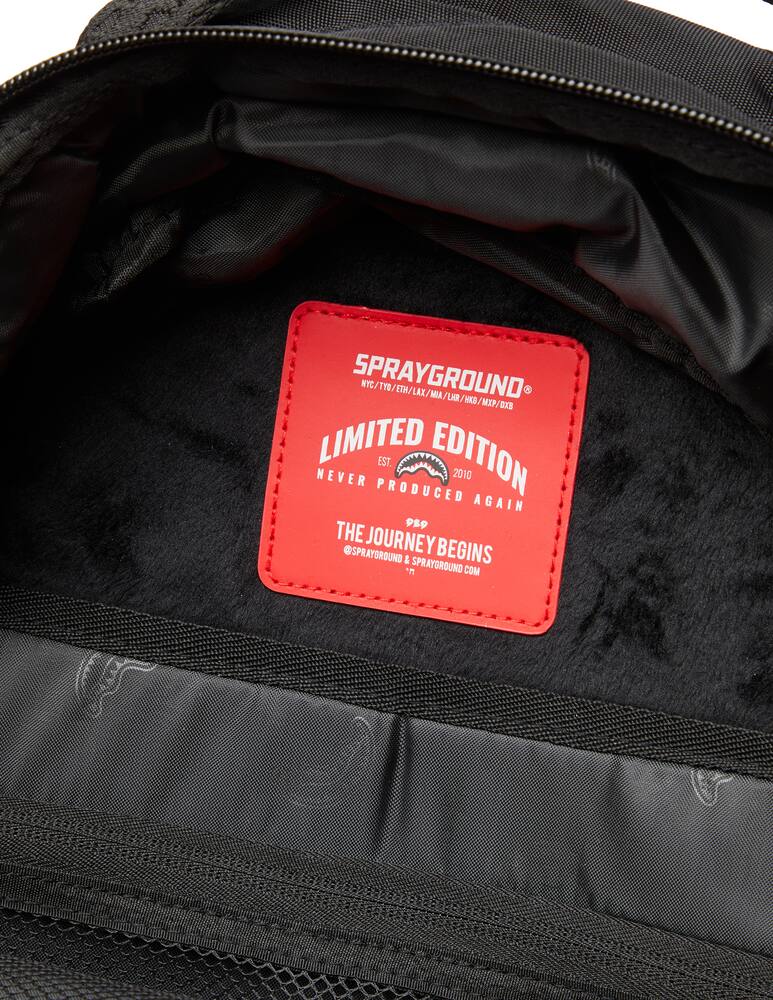 Acquista Sprayground Zaino jurassic park jurassic shark su Rinascente