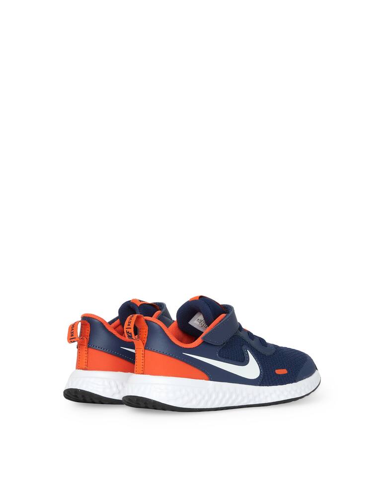 rinascente Nike Revolution 5