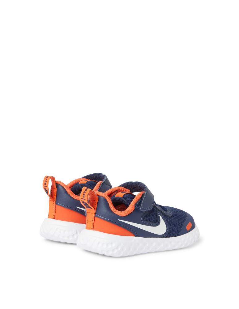 rinascente Nike Revolution 5