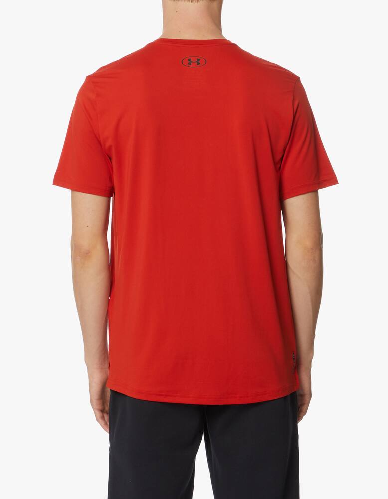 Shop Under Armour T-shirt rush energy on Rinascente