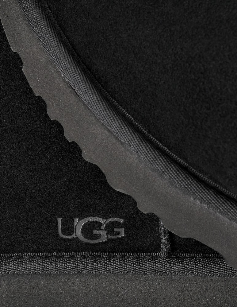 UGG Classic slip-on slippers - picture 4 UGG Classic slip-on slippers - picture 4