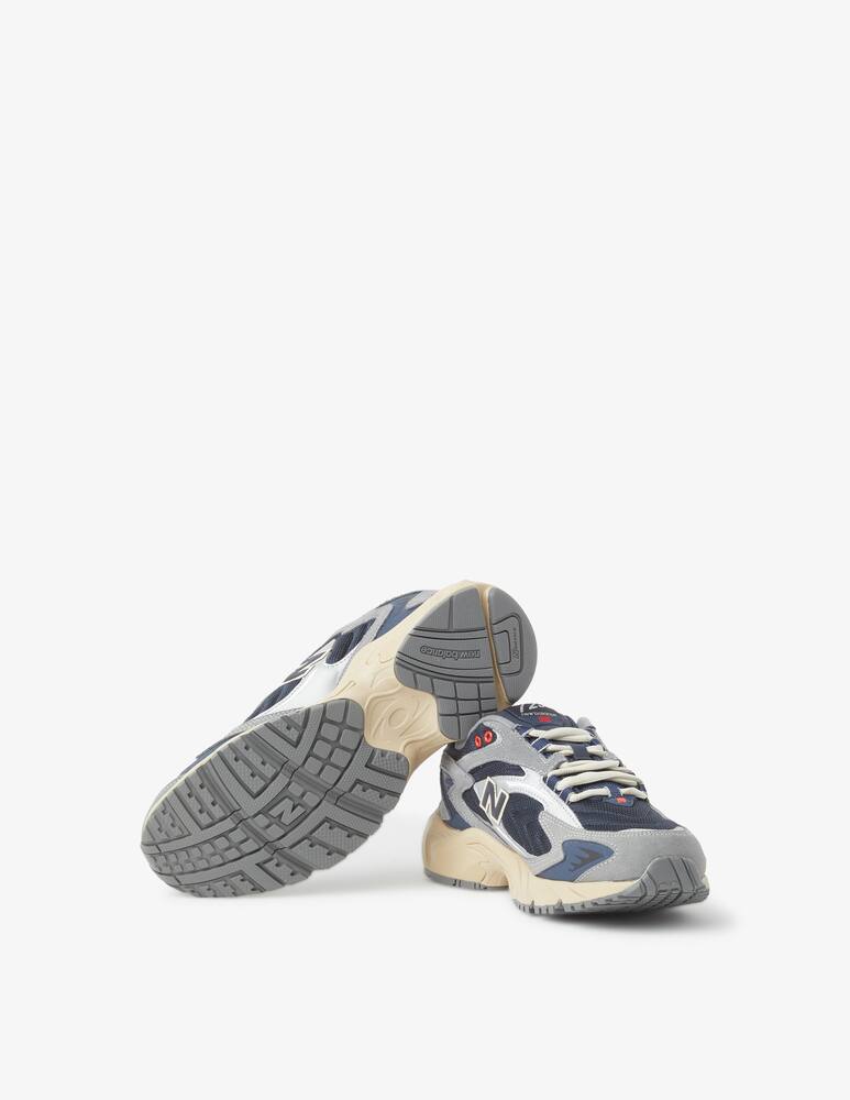 New Balance 725 tier 1 sneakers - picture 5 New Balance 725 tier 1 sneakers - picture 5