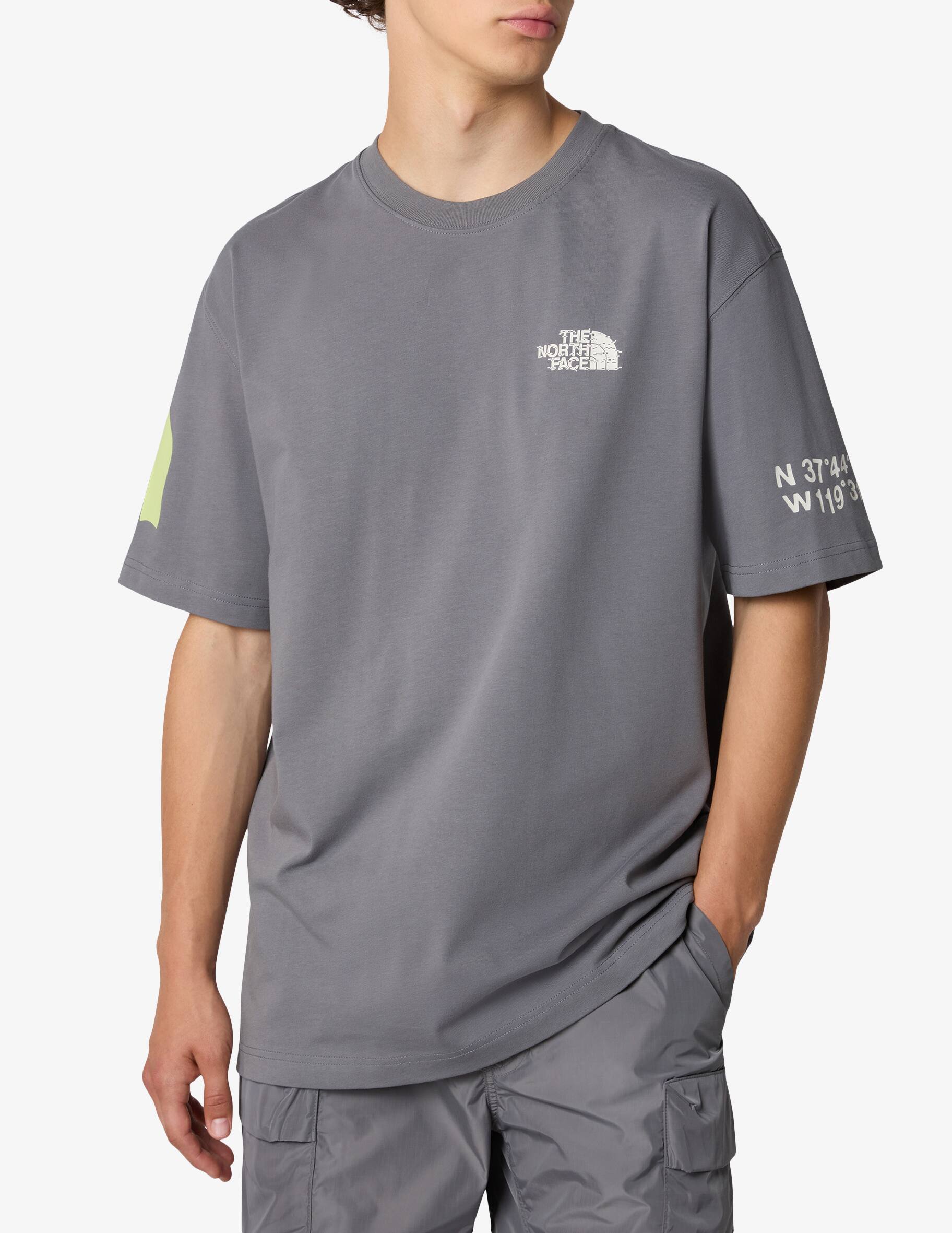 Shop The North Face T-shirt graphic on Rinascente