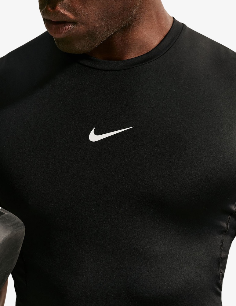 Nike Nike Pro Dri-FIT tank top - picture 4 Nike Nike Pro Dri-FIT tank top - picture 4