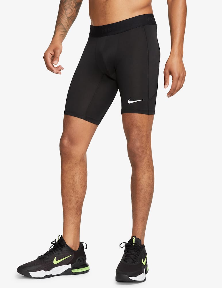 Nike Dri-FIT bermuda shorts - picture 1 Nike Dri-FIT bermuda shorts - picture 1