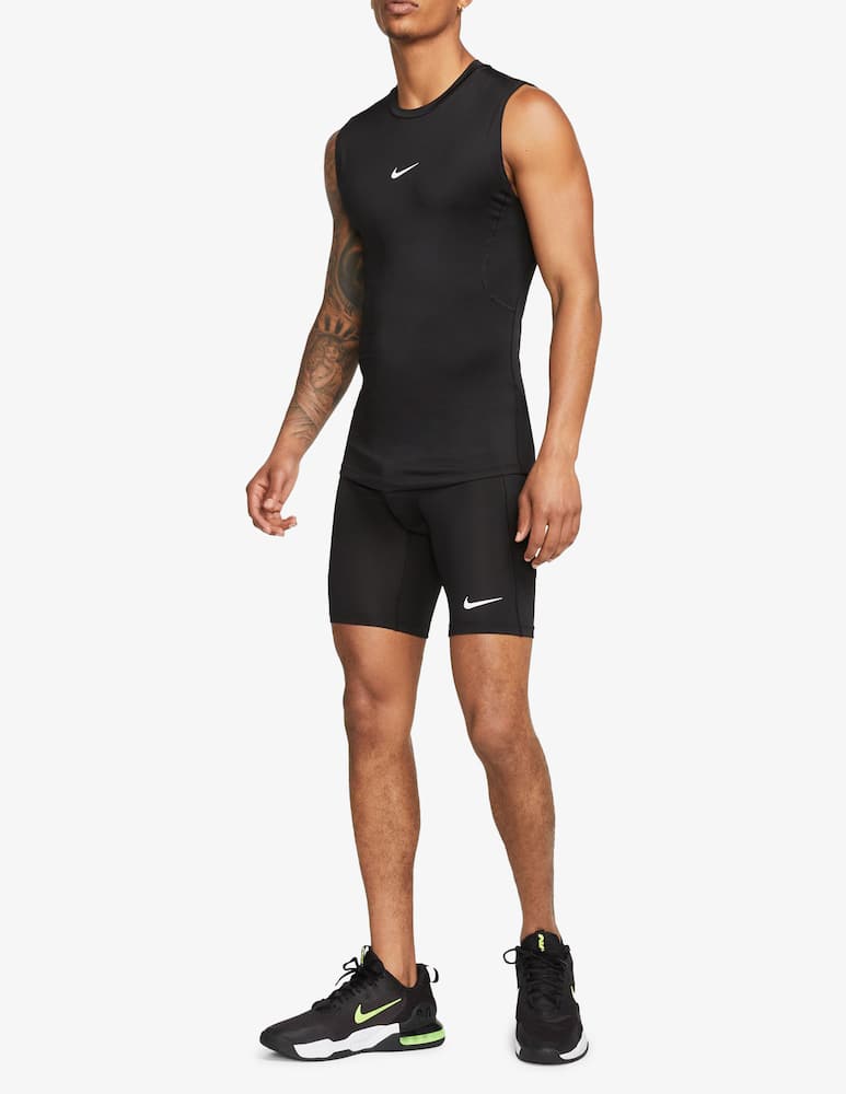 Nike Dri-FIT bermuda shorts - picture 2 Nike Dri-FIT bermuda shorts - picture 2