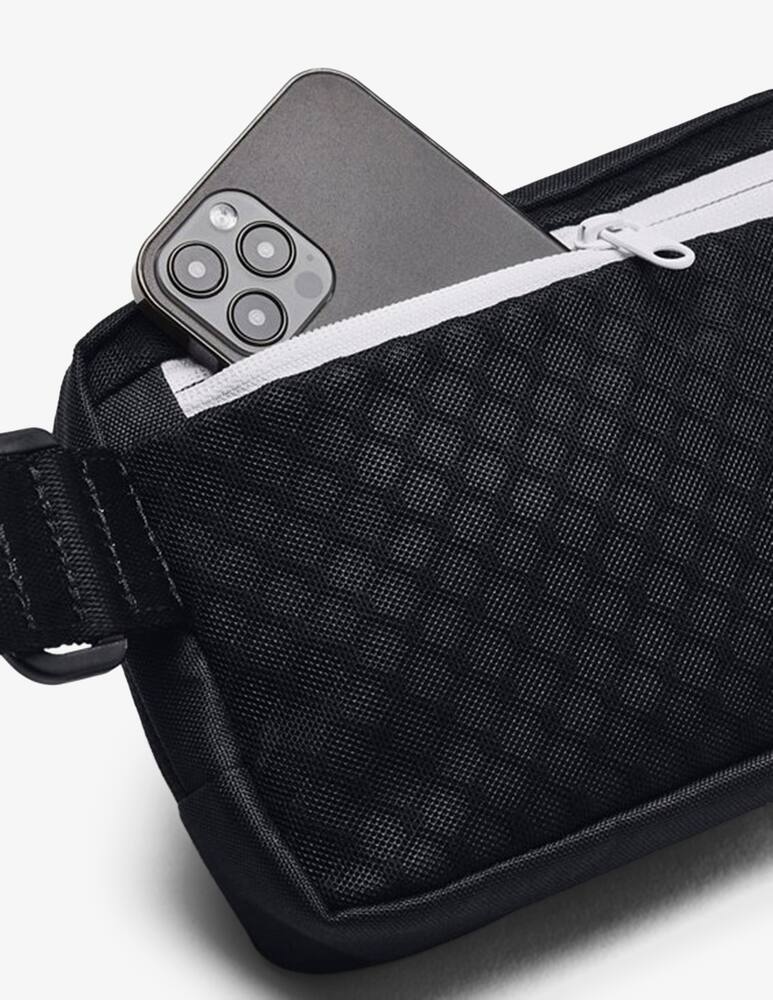 rinascente Under Armour Under crossbody pouch