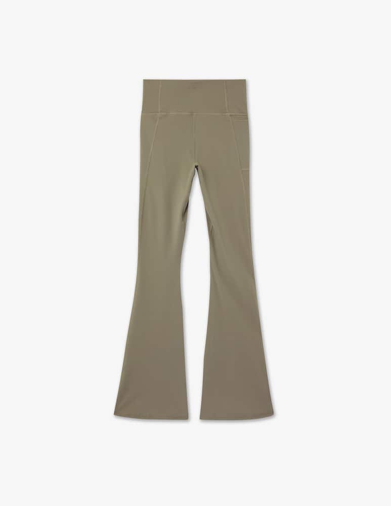 Under Armour Motion flare pants - picture 3 Under Armour Motion flare pants - picture 3