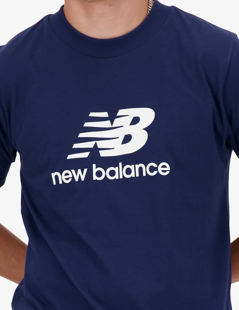 New Balance T-shirt essential logo frontale - immagine 4 New Balance T-shirt essential logo frontale - immagine 4
