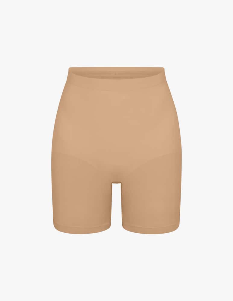 SKIMS Pantaloncino a metà coscia - immagine 1 SKIMS Pantaloncino a metà coscia - immagine 1