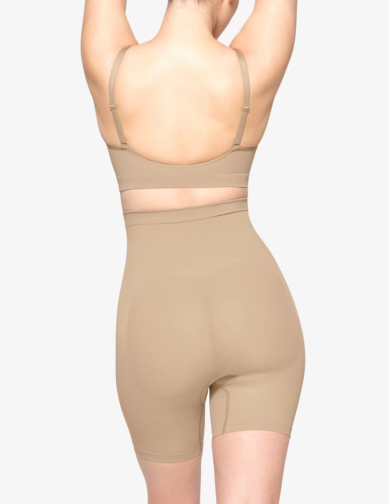 rinascente SKIMS Mid thigh short