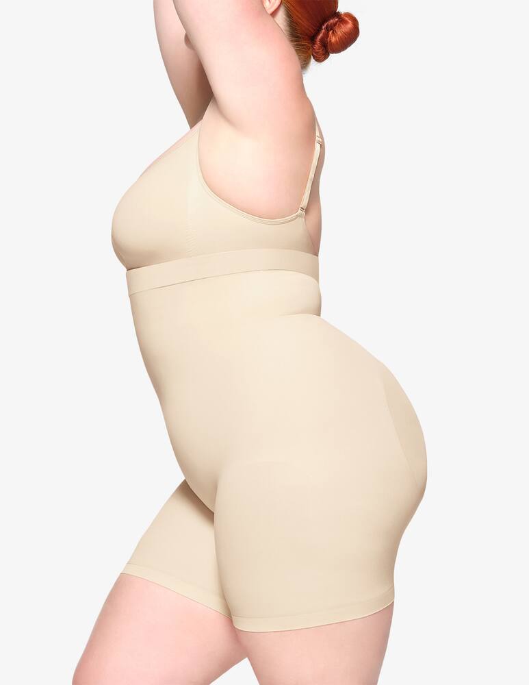 rinascente SKIMS Mid thigh short