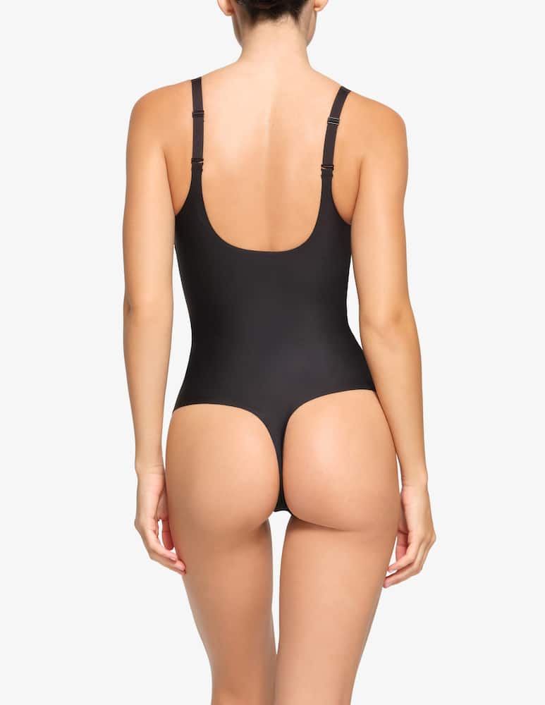 SKIMS Plunge bodysuit - picture 3 SKIMS Plunge bodysuit - picture 3