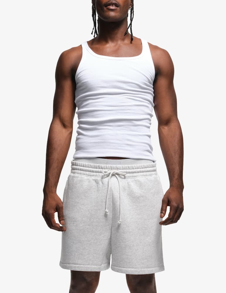 SKIMS Pantaloncino relaxed in pile lounge - picture 2 SKIMS Pantaloncino relaxed in pile lounge - picture 2