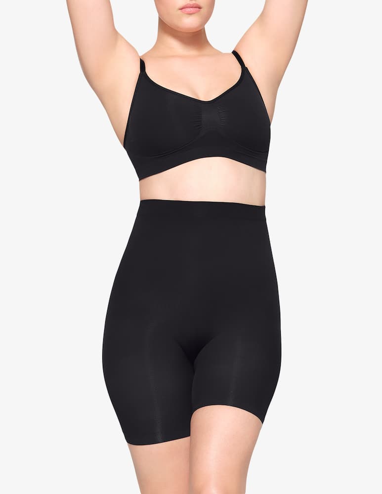 rinascente SKIMS Mid thigh short