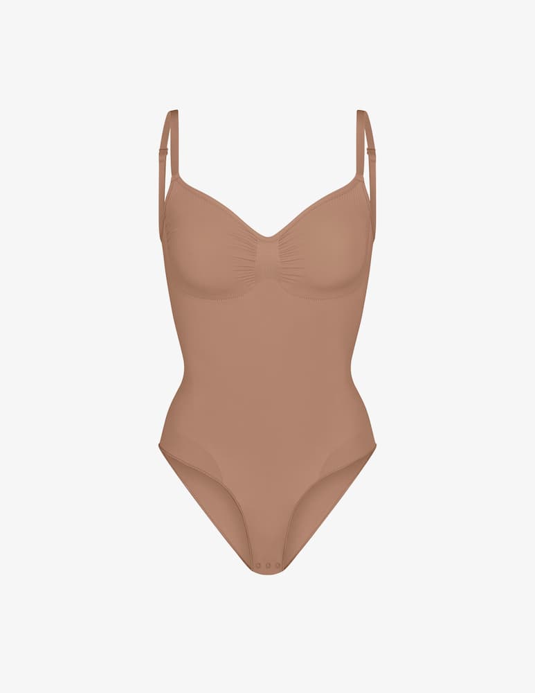 SKIMS Seamless sculpt brief bodysuit - picture 4 SKIMS Seamless sculpt brief bodysuit - picture 4
