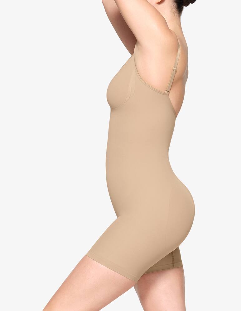 rinascente SKIMS Body a metà coscia