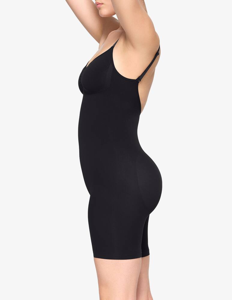 rinascente SKIMS Body a metà coscia con schiena aperta