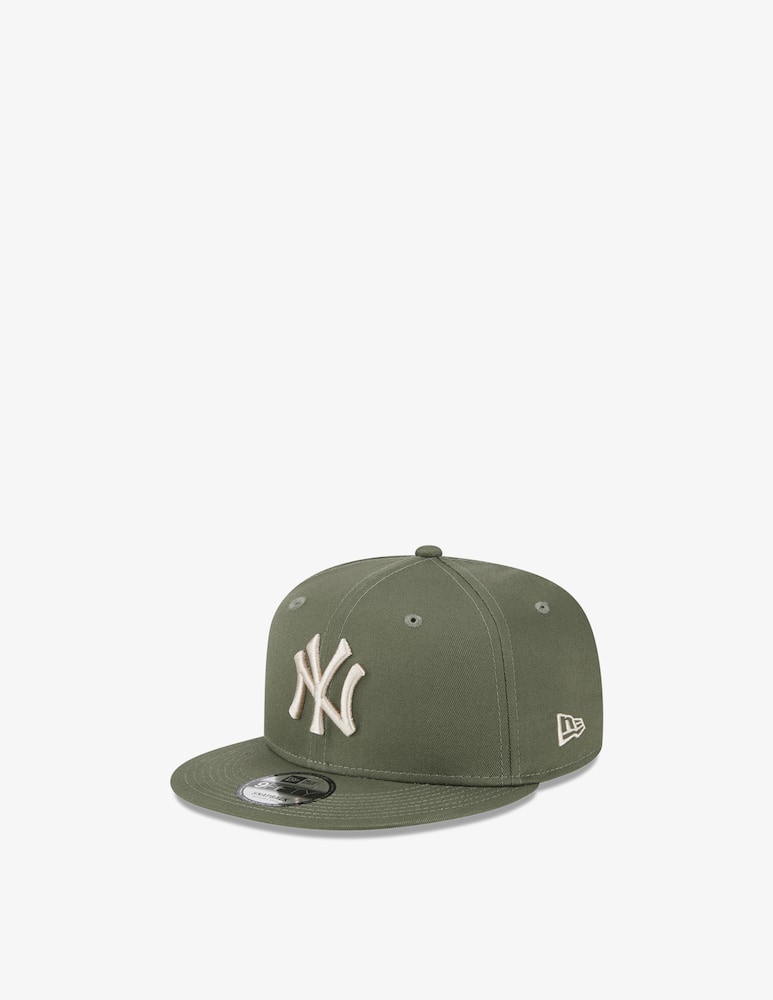 New Era League essential 9fifty new york yankees hat - picture 3 New Era League essential 9fifty new york yankees hat - picture 3