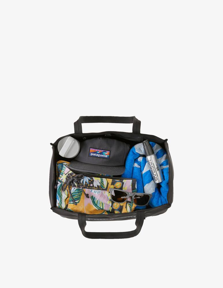 rinascente Patagonia Black Hole Tote 25L