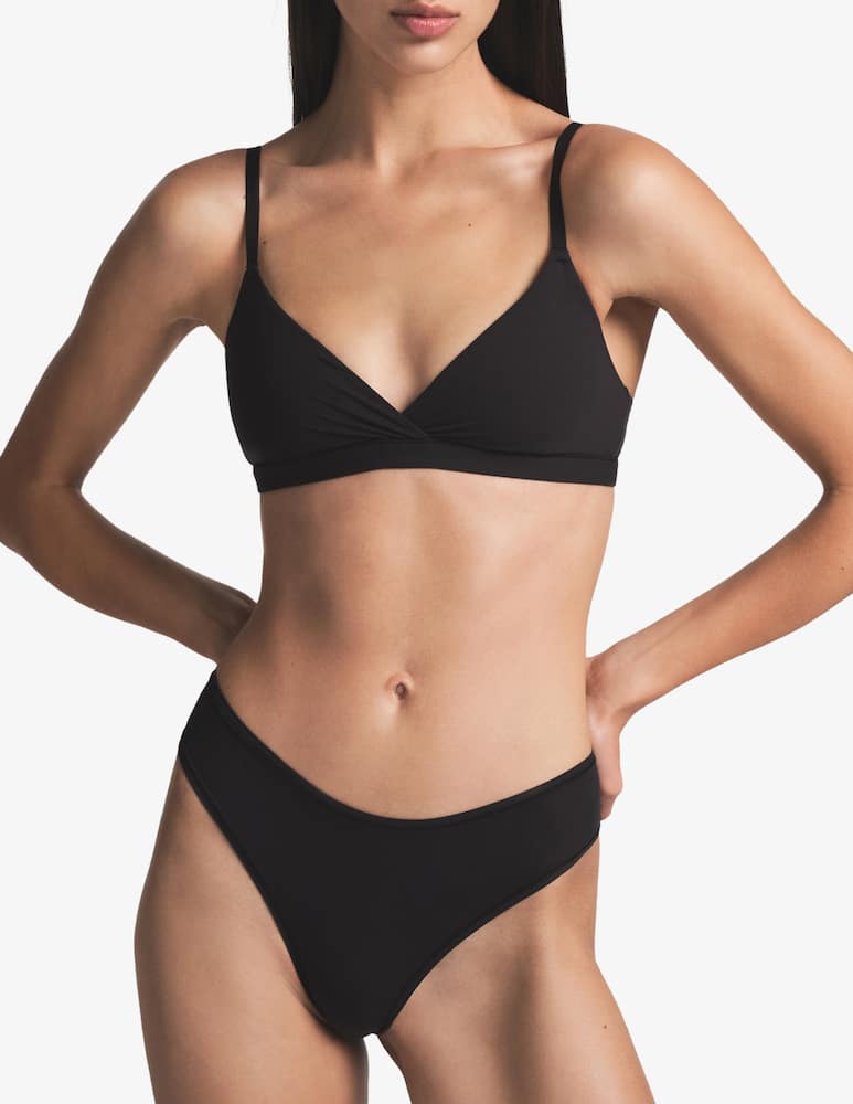 SKIMS Reggiseno crossover - immagine 2 SKIMS Reggiseno crossover - immagine 2