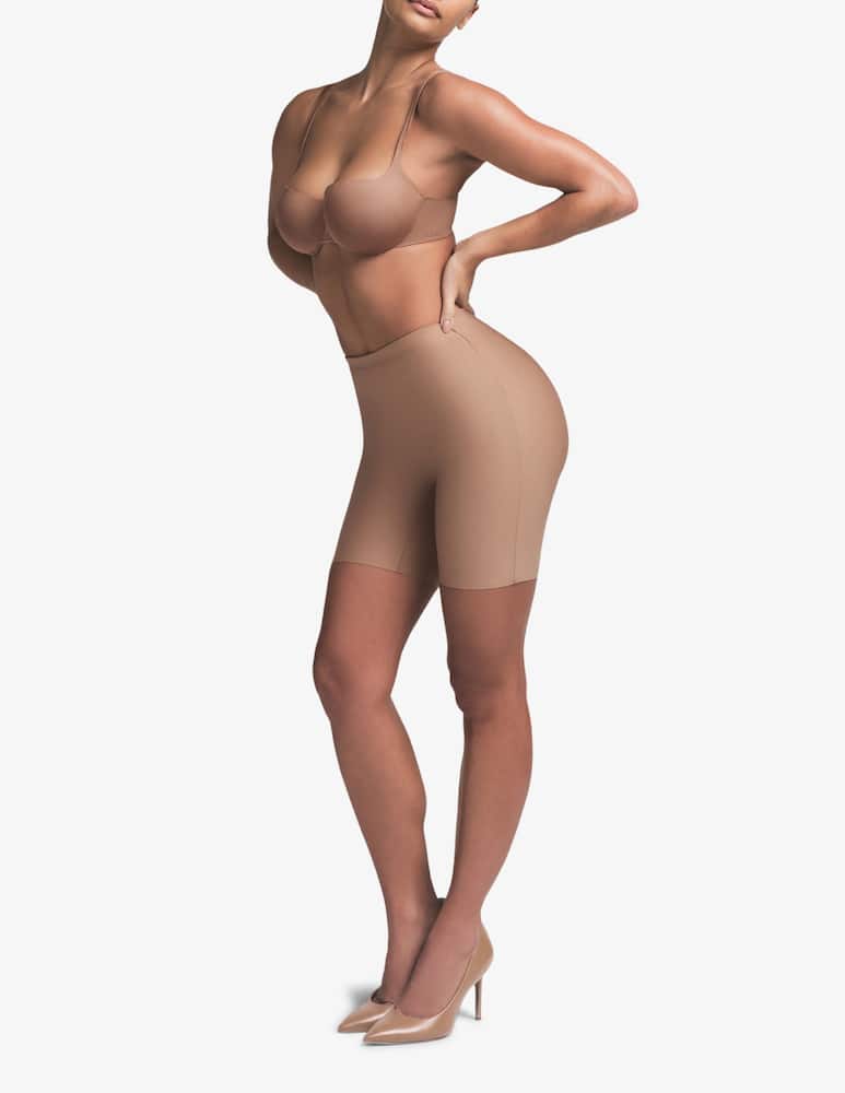SKIMS Short modellanti Butt Enhancing - immagine 2 SKIMS Short modellanti Butt Enhancing - immagine 2