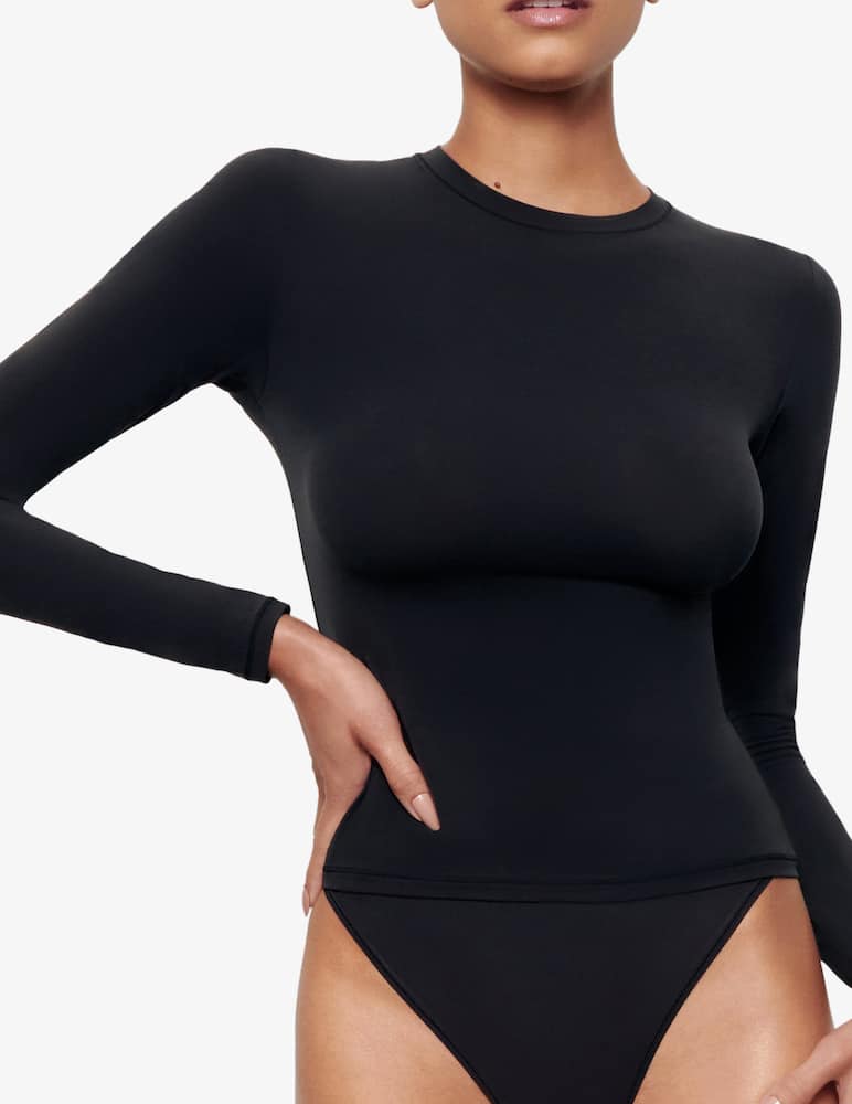 SKIMS Long sleeved t-shirt - picture 1 SKIMS Long sleeved t-shirt - picture 1