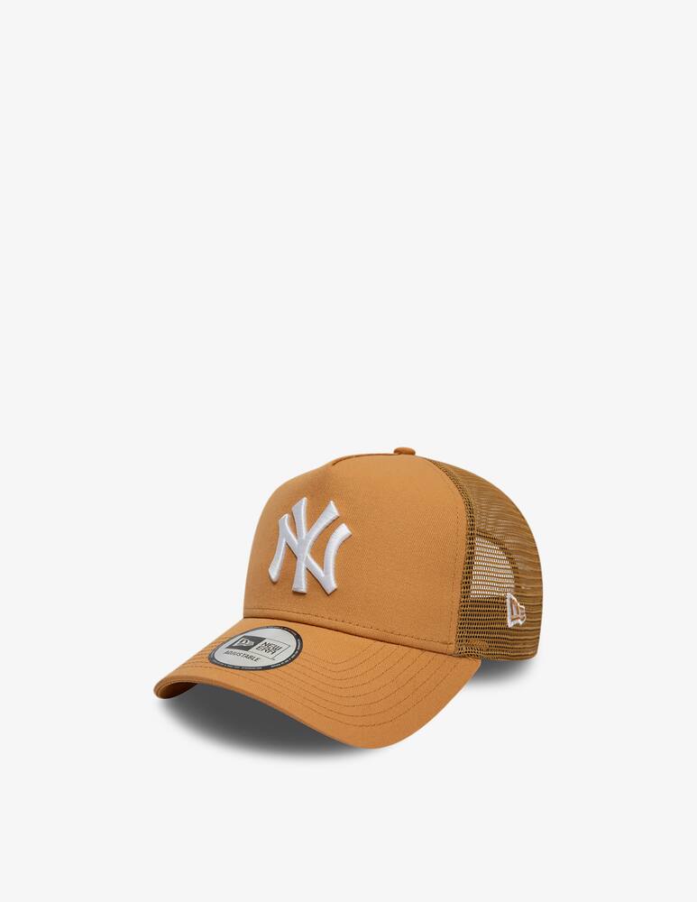 rinascente New Era League essential trucker cap